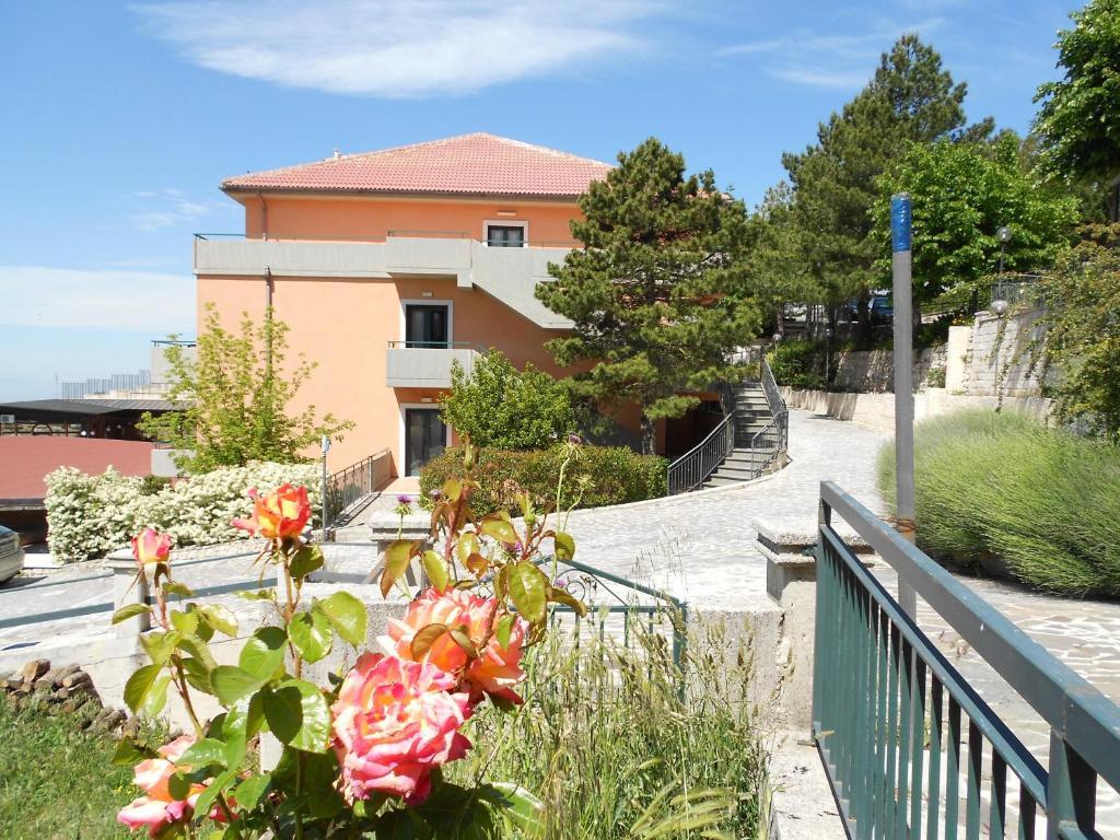 Hotel Santangelo Monte SantʼAngelo Dış mekan fotoğraf