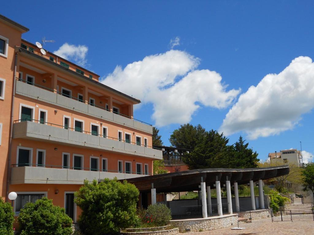 Hotel Santangelo Monte SantʼAngelo Dış mekan fotoğraf