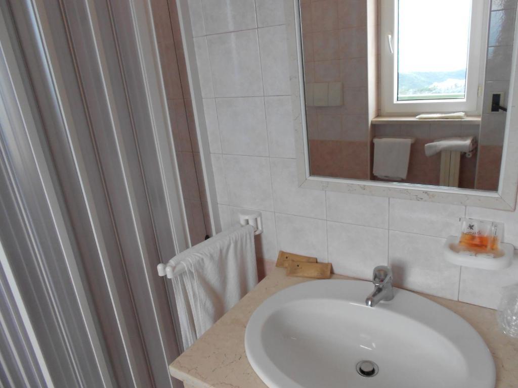 Hotel Santangelo Monte SantʼAngelo Oda fotoğraf
